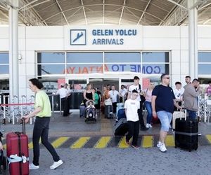 رکورد در تعداد پروازها و مسافران فرودگاه آنتالیا
