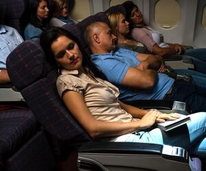 پرواز طولانی چه تاثیری بر بدن دارد؟