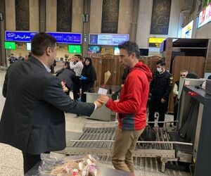 برگزاری مراسم روز پدر توسط هواپیمایی چابهار در فرودگاه مهرآباد