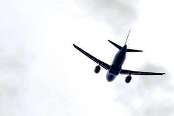 تاثیر وزش باد ها بر نحوه ی انجام پرواز هواپیما ها