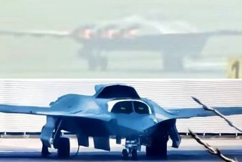 جنگنده نسل ششم چین
در حالت آماده باش