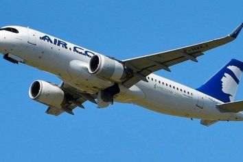 کنترلر برج خوابید؛ پرواز "ایر کورسیکا" یک ساعت در هوا معلق ماند!