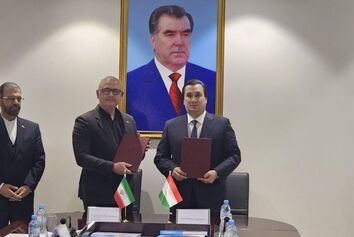 توسعه همکاری‌های هوانوردی ایران و تاجیکستان با امضای تفاهم‌نامه همکاری مشترک