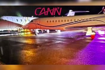 برخورد هواپیماها در فرودگاه کا‌هولویی به دلیل باد شدید