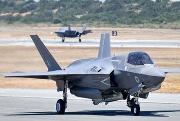 کاخ سفید کنگره را از تصمیم برای فروش اف-۳۵ به امارات مطلع کرد