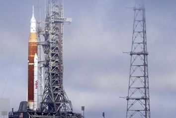 سوخت‌گیری موشک ماه شکست خورد