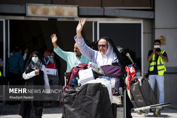 بازگشت ۴۸۰۰ زائر حج به مشهد با ۲۰ پرواز مستقیم