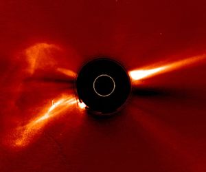 برخورد طوفان خورشیدی با فضاپیماهای حاضر در مدار