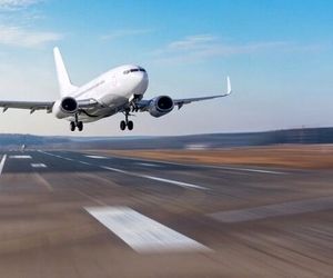 آسمان مرکز و نیمه غربی کشور برای پروازهای عبوری بین المللی بازگشایی شد/ تمدید لغو پروازهای داخلی و خارجی در شمال، جنوب و غرب کشور تا ساعت ۱۴ فردا 


