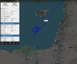 ترسیم پرچم ترکیه در آسمان مدیترانه شرقی