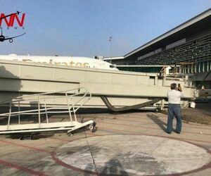 فروریختن پل عبوری مسافرین (Jet Way) در فرودگاه  بین المللی اسلام آباد باعث جراحت و آسیب دیدگی یک مسافر شد