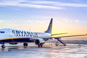 بزرگترین شرکت هواپیمایی اروپا
 یک میلیون صندلی دیگر را حذف می‌کند