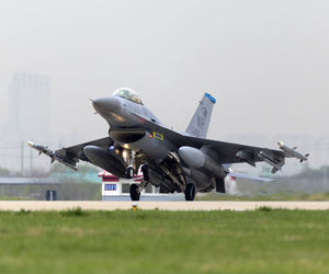 سقوط جنگنده اف-۱۶ آمریکا در سواحل کره جنوبی