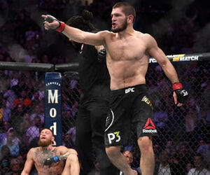 حبیب نورماگومدوف قهرمان UFC از هواپیما اخراج شد +تصاویر