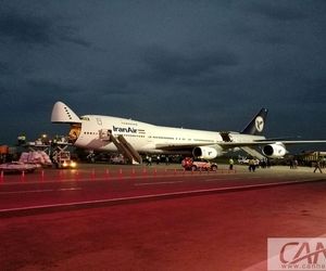 اقلام ارسالی از استان البرز به استان سیل زده خوزستان با هواپیمای بویینگ ۷۴۷ ایران ایر