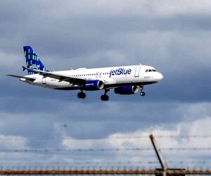  ۲۰ زخمی در فرود اضطراری هواپیمای JetBlue