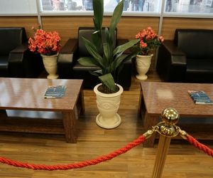  توزیع ویژه‌نامه نوروزی ماهنامه شبکه صنعت هوانوردی در شهر فرودگاهی امام خمینی (ره)