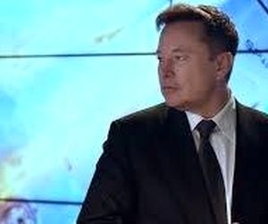 واکنش ایلان ماسک به ادعای نیاز به ۱۰ هزار موشک برای قابل سکونت کردن مریخ