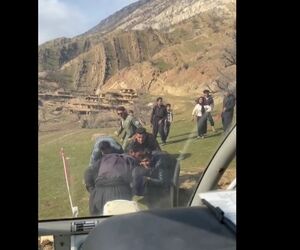نجات مصدوم حمله‌ گراز توسط اورژانس هوایی خرم‌آباد

