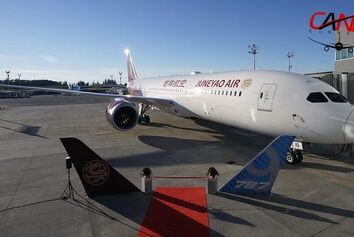 بوئینگ اولین هواپیمای ٧٨٧دریم لاینر هواپیمایی Juneyao airlineرا تحویل داد.