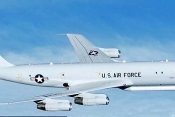 پکن: پنهان شدن کنار جت‌های مسافربری عادت هواپیماهای جاسوسی آمریکاست