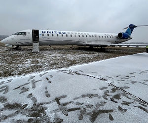 هواپیما در فرودگاه سنت لوئیس از باند خارج شد
