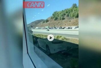 گزارش مخاطب کن نیوز از سقوط هواپیما در کالیفرنیا 