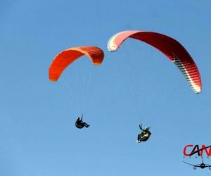 فستیوال پیشرفته پرواز با پاراگلایدر شمال شرق کشور برگزار شد