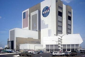 ناسا چه برنامه‌ای برای بازگرداندن فضانوردان گیرافتاده در فضا دارد؟