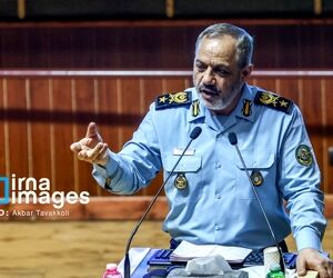 وزیر دفاع: ایجاد هم افزایی
در بخش فضا ضروری است