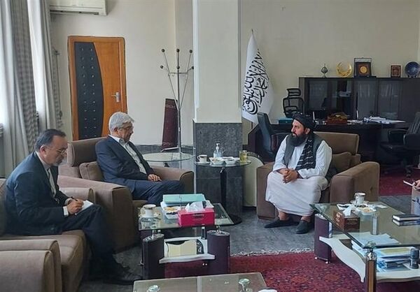 رایزنی درباره افزایش پروازها بین افغانستان و ایران 