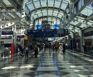 تیراندازی در فرودگاه اوهیر شیکاگو؛ زخمی شدن یک نفر و آسیب به محوطه تحویل بار