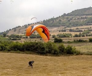 جوان ۳۰ ساله تنکابنی بر اثر سقوط پاراگلایدر جان باخت