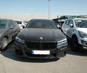 کشف خودروهای میلیاردی قاچاق توسط پلیس فرودگاه مشهد