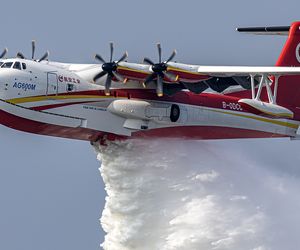 هواپیمای آبی خاکی چین در هوای ۲۰- درجه آزمایش شد