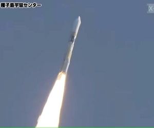 ژاپن کاوشگر هوشمند خود ر ا برای فتح ماه به فضا پرتاب کرد