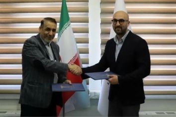 امضای تفاهم نامه همکاری میان دانشکده صنعت هواپیمایی کشوری و مجموعه شرکتهای طلایی پارس