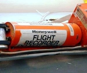همه چیز درباره جعبه سیاه هواپیما