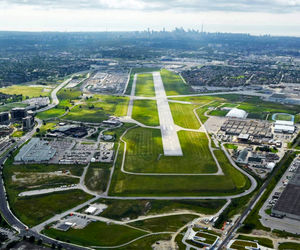 فرودگاه متروکه تورنتو به شهری مدرن تبدیل می‌شود! +تصاویر
